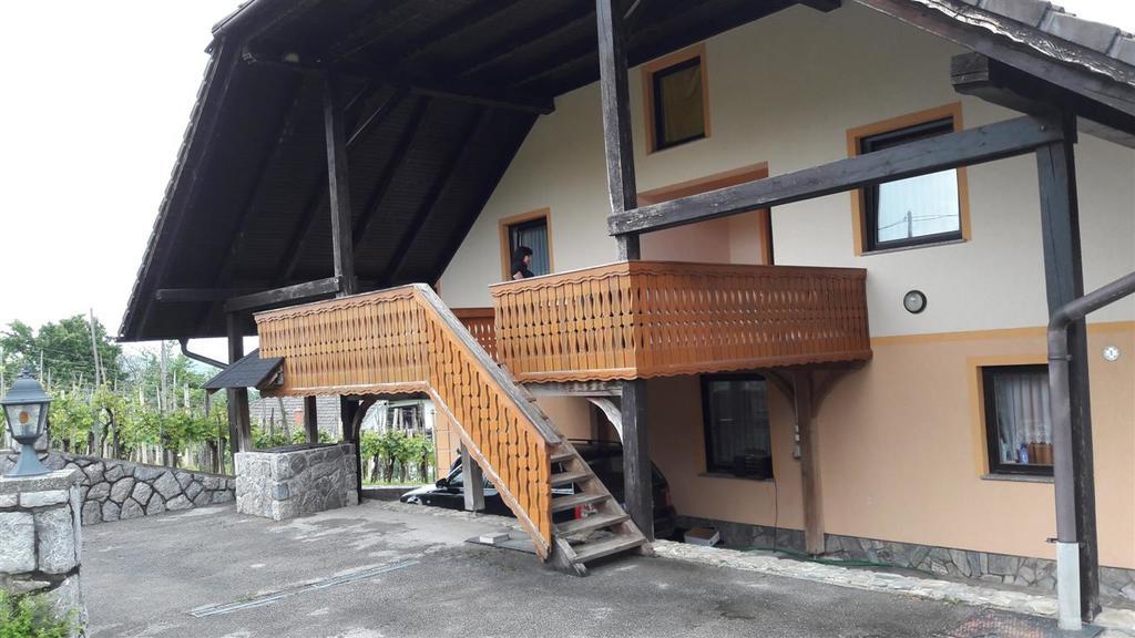 Tourist Farm Skrbina Διαμέρισμα Otočec Εξωτερικό φωτογραφία